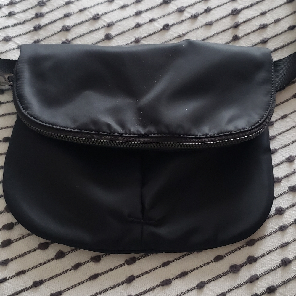 Lululemon crossbody belt bag waist pack